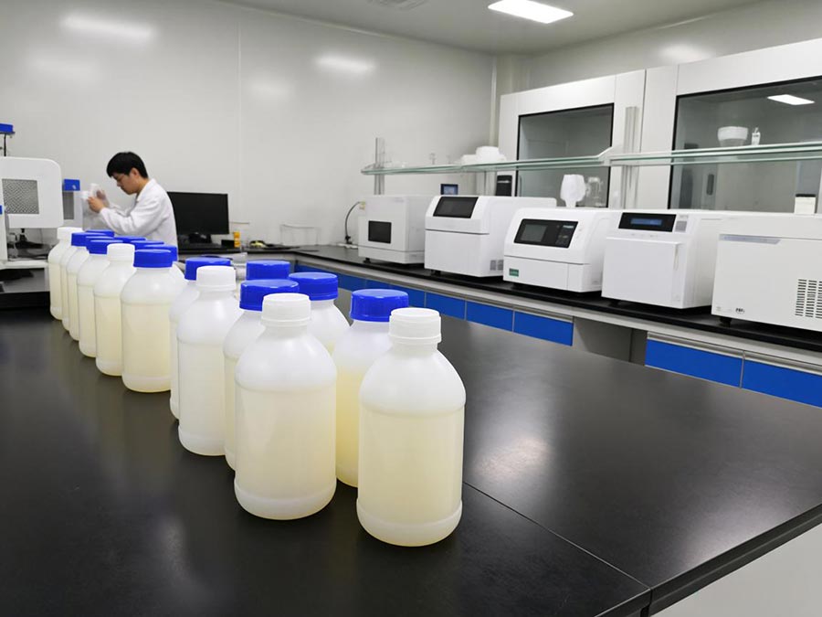 白乳胶(聚醋酸乙烯乳液胶粘剂)环保性能检测标准与质量控制流程说明